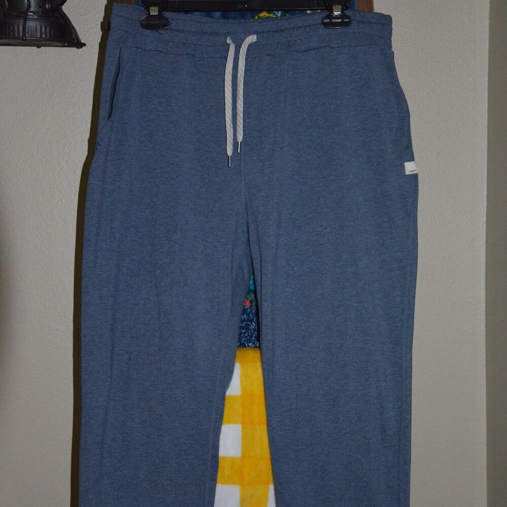 Vuori Joggers Size XL
